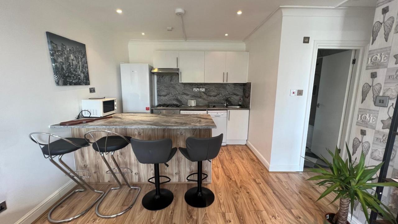 Comfy 2 Bedroom Apartments - Finchley Road, Londyn Zewnętrze zdjęcie