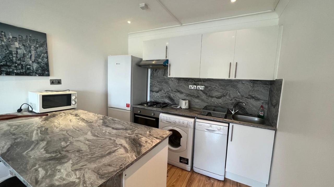Comfy 2 Bedroom Apartments - Finchley Road, Londyn Zewnętrze zdjęcie